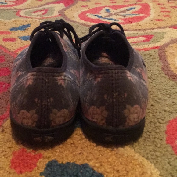 Floral Vans - Picture 2 of 6